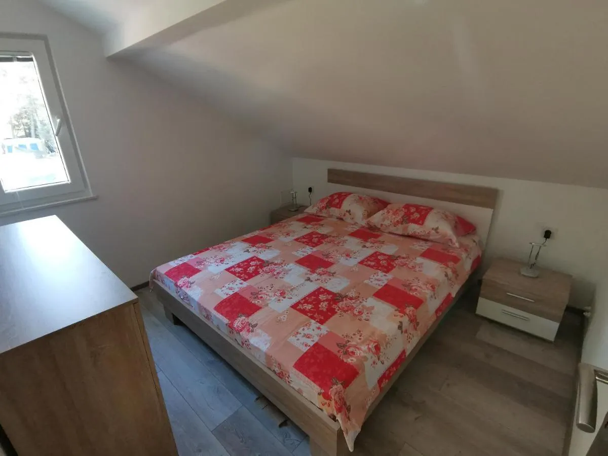 Apartment 2 Near The Sea Ugljan