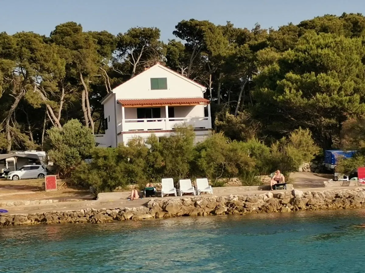Apartment 2 Near The Sea Ugljan Croatia