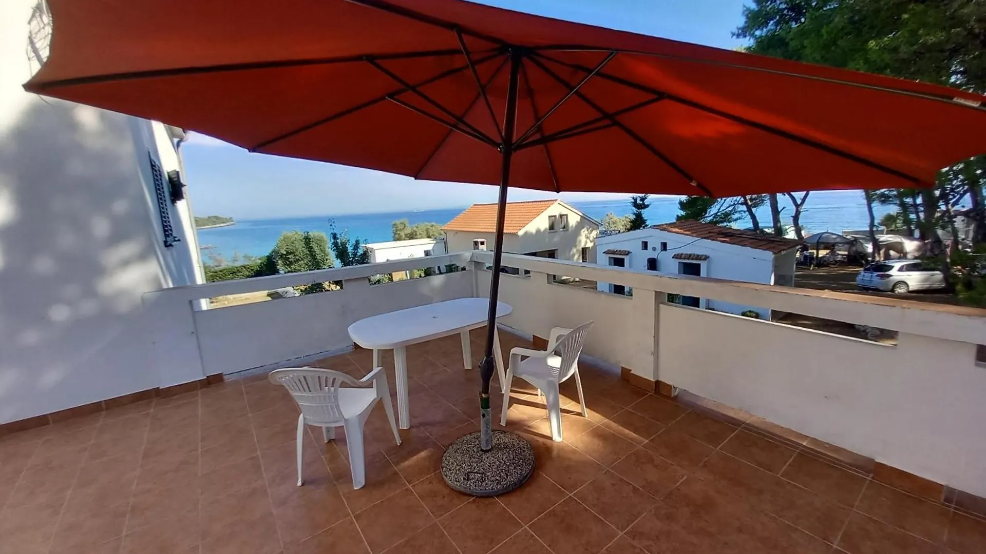 Apartment 2 Near The Sea Ugljan
