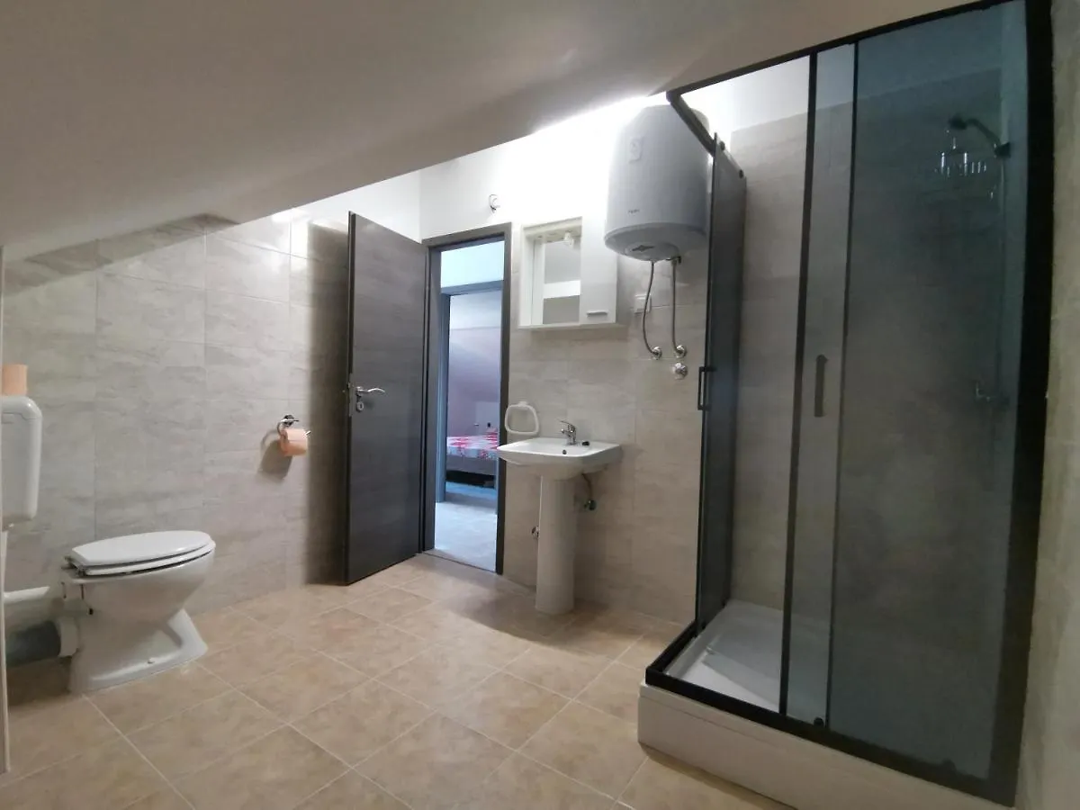 Apartment 2 Near The Sea Ugljan Kroatien